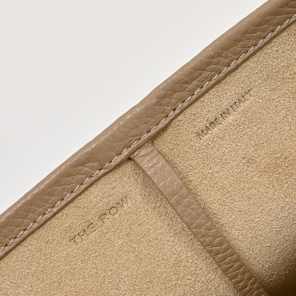 The Row N/S Park Medium Tote Bag | 30cm Grained Calfskin Leather Bucket Bag | Sand/Beige/Oatmeal